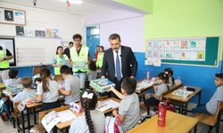 Dikili Belediyesi’nden ilk ders heyecanına anlamlı destek!