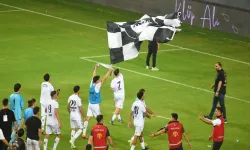 Sahaya bayrak diken Altaylı futbolcuya ceza!