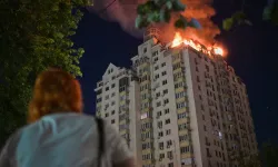 Rusya'nın Kiev'e saldırılarında altıncı gece: 12 kişi hayatını kaybetti