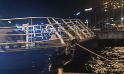 Deniz otobüsü iskeleye çarptı: Yolcular panik yaşadı!