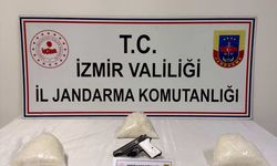İzmir'de uyuşturucu baskını: 2 şüpheli yakalandı
