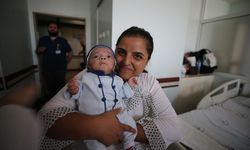 350 gram doğmuştu... Mucize bebek Rüzgar!