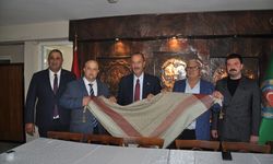 Osmanağaoğlu, İzmir'de temaslarda bulundu