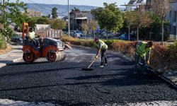 Bornova’da tehlikeli yola belediyeden hızlı müdahale