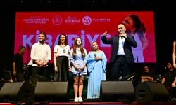 Ahmetli’de 104. yıl coşkusu: Kibariye sahne aldı