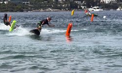 Bodrum’da su jeti ve motosurf yarışları nefes kesti