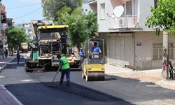Bayraklı'da asfalt seferberliği: 25 noktada tamamlandı!
