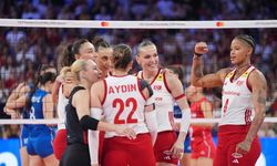 İki noktada dev ekran: Filenin Sultanları’nın final heyecanı İzmir’i saracak!
