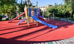 Büyükşehir’den park ve oyun alanlarına güvenli zemin