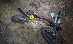 İzmir'de feci kaza: Motosikletli hayatını kaybetti!