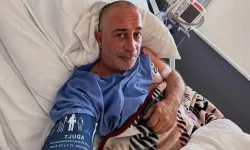 Kalp krizi geçiren komedyen Cem Yılmaz baston kullanırken görüldü