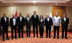 Güç'ten YENİ Partili vekillerle toplantı!