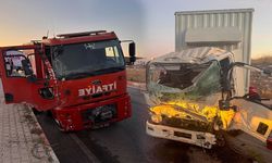 İtfaiye aracı ve kamyon çarpıştı: Genç sürücü kurtarılamadı