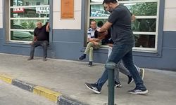 Evinin önünde uyuşturucu ile yakalandı: Zehir taciri tutuklandı!