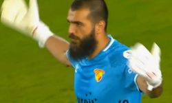Göztepe kalecisinden tribünlere hareket!