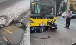 Asfalt çöktü: Otobüsü çukura düştü!