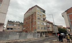 Çatlaklar ve sesler nedeniyle 14 daire tahliye edildi