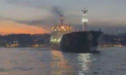 İstanbul Boğazı'nda gemi arızası!