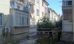 2'nci kattaki evinin balkondan düştü!