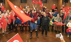 Huzurevinde coşkulu 29 Ekim balosu