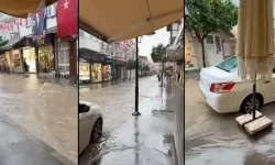 Yollar göle döndü... Çeşme'de sağanak etkisi!