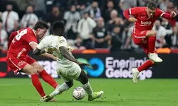 Beşiktaş, Başakşehir'i 2-0'la geçti!