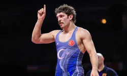Yüksel Sarıçiçek Kazakistan'da dünya ikincisi!