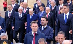 Dervişoğlu'ndan Bahçeli'nin koluna girmesine yönelik eleştirilere açıklama