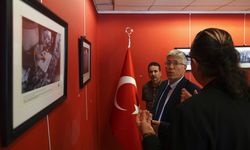 "Gazze'de Bir Gün" fotoğraf sergisi İzmir'de açıldı