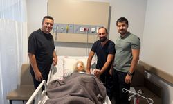 93 yaşındaki hastaya katarakt ameliyatı yapıldı!