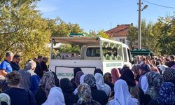 Pansiyonda ölü bulunan çift Uşak'ta defnedildi