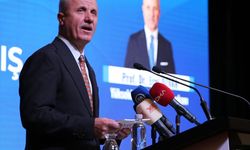 Prof. Dr. Özvar: Derse göre hocayı tasavvur etmemiz lazım