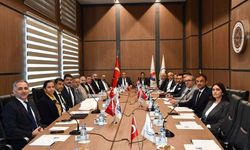 Aydın'da zeytin ve zeytinyağı sektörünün sorunları konuşuldu