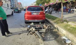 Otomobil ile motosikletin çarpıştığı kazada 2 kişi yaralandı
