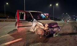 Bariyerlere çarpıp başka araca girdi: Şoför yaşamını yitirdi