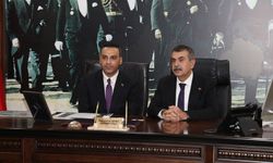 Çiğli Belediyesi’nden öğrencilere kırtasiye desteği