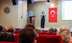 Buca’nın 3. Yaş Üniversitesi’nde ilk ders heyecanı