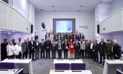 Buca’da “Egemenlik Kayıtsız Şartsız Milletindir” paneli
