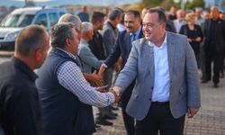 Demirci’de üreticiye tohum, yangınlara karşı tanker desteği