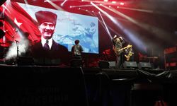 Aydınfest’te Tuana, Emre Fel ve Blok3 rüzgarı esti