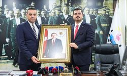 İnan’dan Yıldız’a Erdoğan portresi hediyesi!