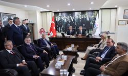 AK Partili Yıldız’a ilk Bakan ziyareti!