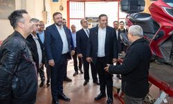 CHP İzmir’den esnaf çıkarması: Sorunlar yerinde dinlendi