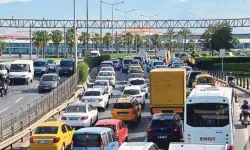 İzmir'de araç sayısı patladı: 2,18 milyonu geçti