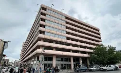 Tugay, AK Parti'ye geçti, kavga bitti: Otopark için karar!