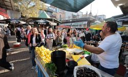 Kemeraltı Festivali esnafın yüzünü güldürdü