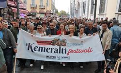 Kemeraltı’nın sokakları festivalle şenlendi