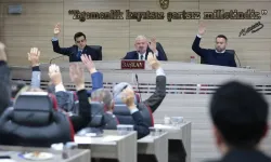 Başkan Pehlivan duyurdu: İki meclis üyesi AK Parti’ye geçti