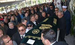 Ünlü oyuncunun acı günü: Babasına İzmir'de veda!