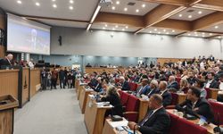 Büyükşehir Meclisi’nde komisyon savaşı: YENİ Parti CHP’yi düşürmeye çalıştı, AK Parti korudu!